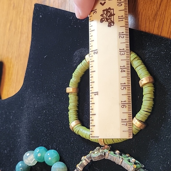 Set of 3 green bracelets - Picture 8 of 8